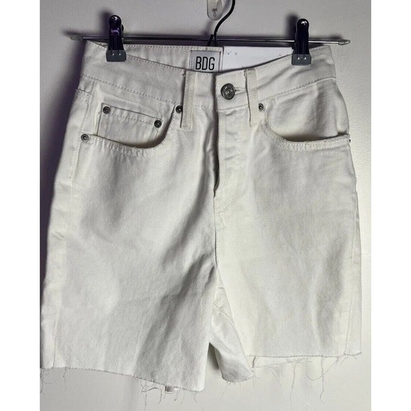 Urban Outfitters‎ BDG 90s Long Inseam Raw Edge Ivory Shorts Sz 24 NEW - Picture 4 of 9